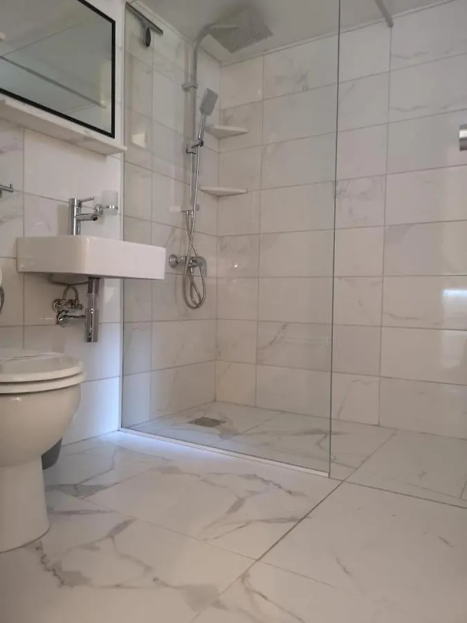 Luxury Penthouse 1Br-Seafront-Seasonal Pool-Central 라르나카 0*,  키프로스