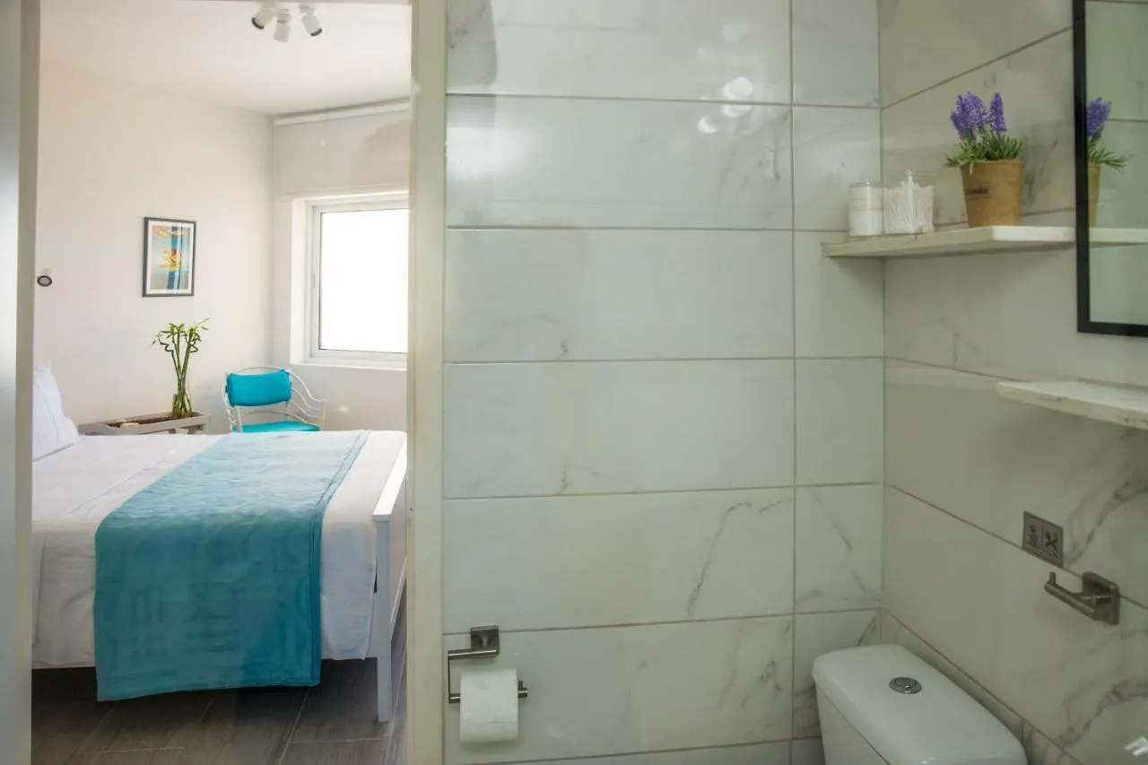 아파트 Luxury Penthouse 1Br-Seafront-Seasonal Pool-Central 라르나카
