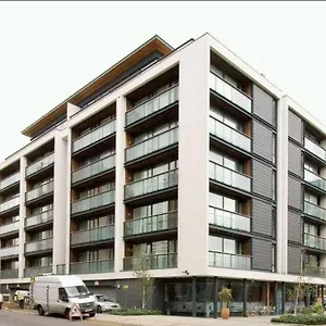 modern-stratford-apartment.brighton-hotels-england.com/