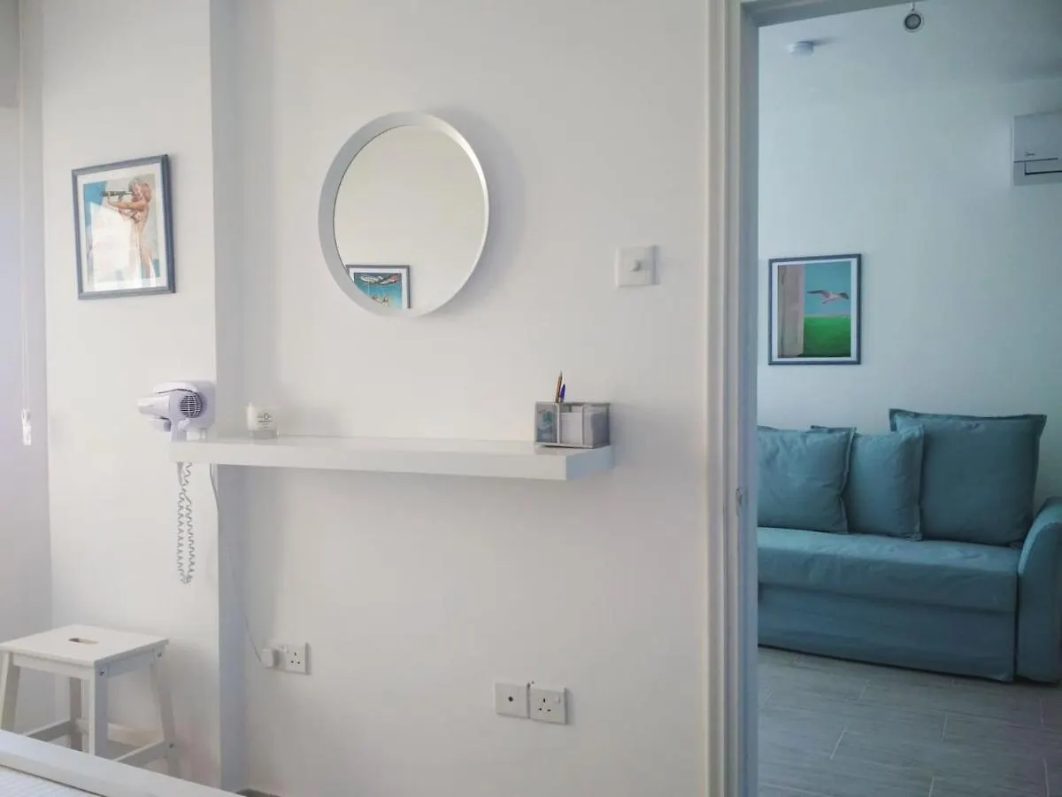 Apartament Luxury Penthouse 1Br-Seafront-Seasonal Pool-Central Larnaca