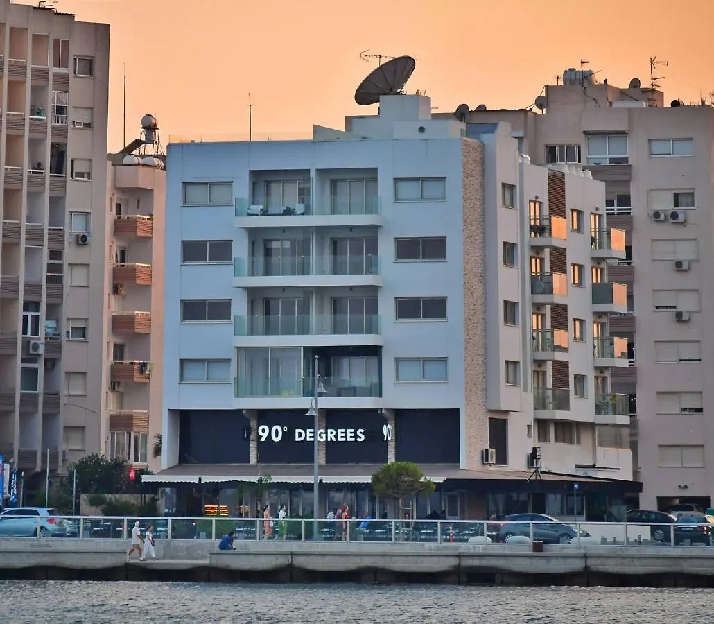 Apartment Luxury Penthouse 1Br-Seafront-Seasonal Pool-Central Larnaca